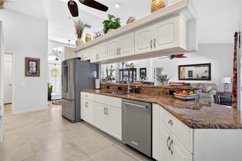 Villa ou maison à vendre à Punta Gorda, Floride: 3 chambres, 203.27 m2 № 2429541 - photo 13