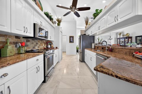Villa ou maison à vendre à Punta Gorda, Floride: 3 chambres, 203.27 m2 № 2429541 - photo 12
