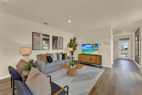 Casa en venta en Apopka, Florida, 4 dormitorios, 159.79 m2 № 1908252 - foto 5