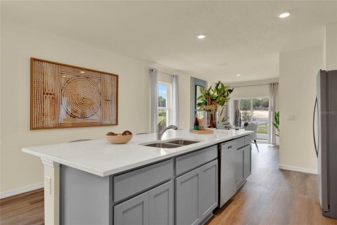 Casa en venta en Apopka, Florida, 4 dormitorios, 159.79 m2 № 1908252 - foto 9