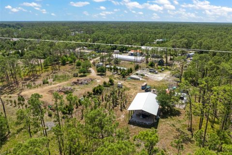 House in North Port, Florida 3 bedrooms, 219.99 sq.m. № 1805118 - photo 6