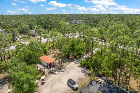 House in North Port, Florida 3 bedrooms, 219.99 sq.m. № 1805118 - photo 8