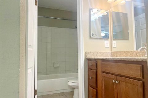 Condominio en alquiler en Sarasota, Florida, 3 dormitorios, 117.06 m2 № 2167892 - foto 13