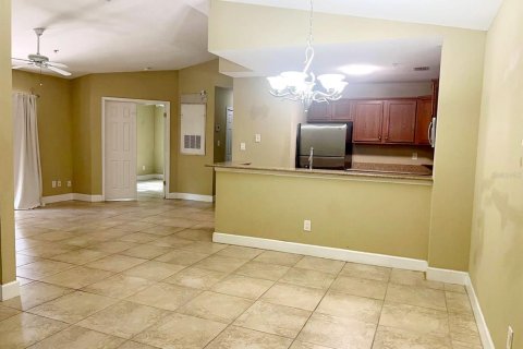 Condominio en alquiler en Sarasota, Florida, 3 dormitorios, 117.06 m2 № 2167892 - foto 4
