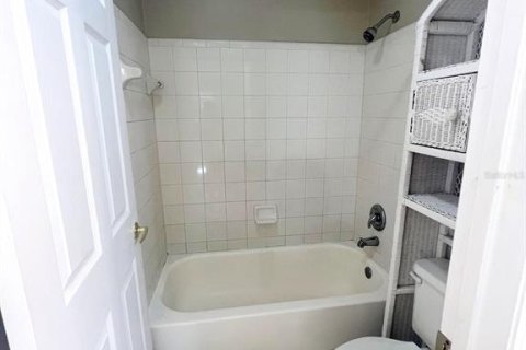 Condominio en alquiler en Sarasota, Florida, 3 dormitorios, 117.06 m2 № 2167892 - foto 11