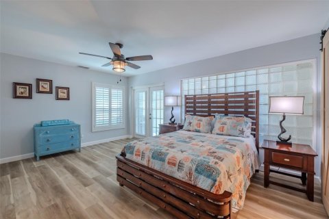 House in Ruskin, Florida 3 bedrooms, 210.98 sq.m. № 1919906 - photo 26