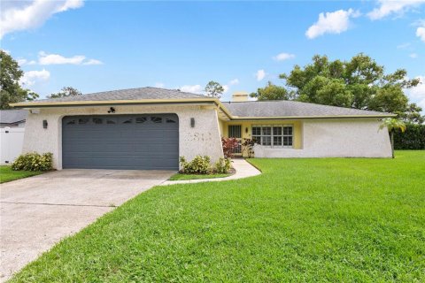 House in Clearwater, Florida 2 bedrooms, 138.24 sq.m. № 1907781 - photo 8