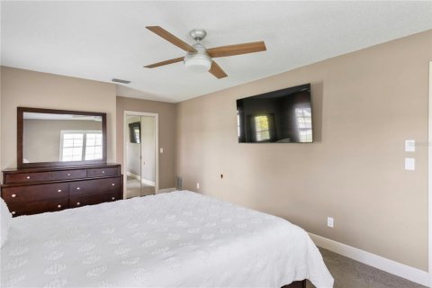 House in Clearwater, Florida 2 bedrooms, 138.24 sq.m. № 1907781 - photo 24