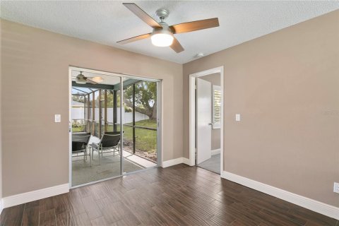 House in Clearwater, Florida 2 bedrooms, 138.24 sq.m. № 1907781 - photo 15