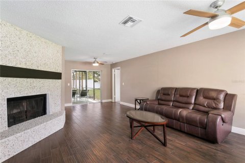 House in Clearwater, Florida 2 bedrooms, 138.24 sq.m. № 1907781 - photo 11