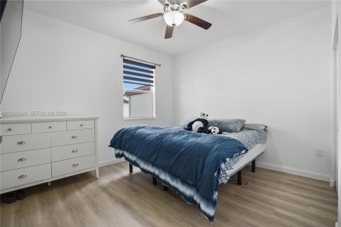 Villa ou maison à vendre à Miami, Floride: 4 chambres, 245.26 m2 № 2064879 - photo 11