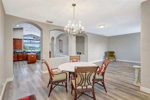 House in Riverview, Florida 4 bedrooms, 242.66 sq.m. № 1778649 - photo 7