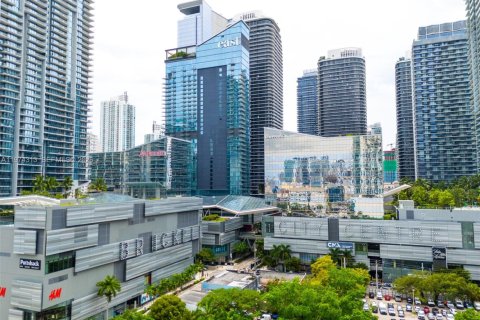 Кондоминиум с 1 спальней в Майами, Флорида № 2036540