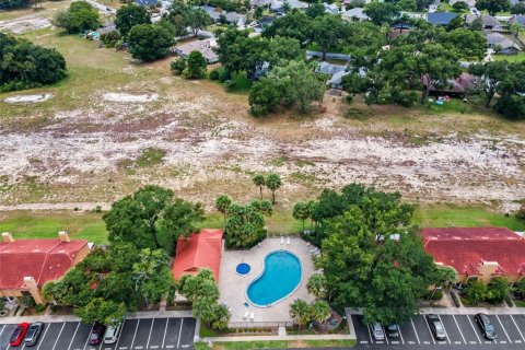 Condo in Apopka, Florida, 3 bedrooms № 2395957 - photo 24