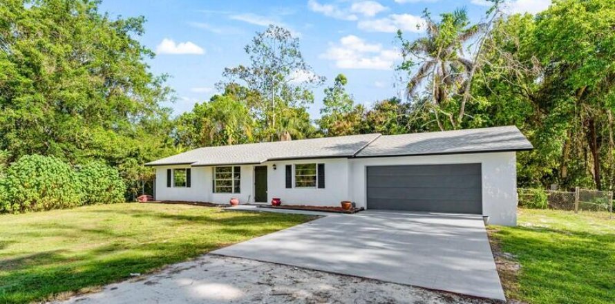 House in Loxahatchee Groves, Florida 3 bedrooms, 120.31 sq.m. № 2392375
