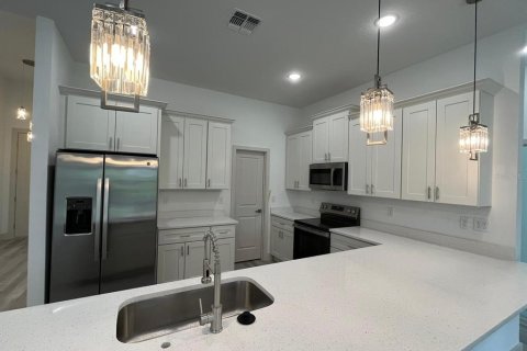 Villa ou maison à vendre à North Port, Floride: 3 chambres, 170.85 m2 № 1908964 - photo 4