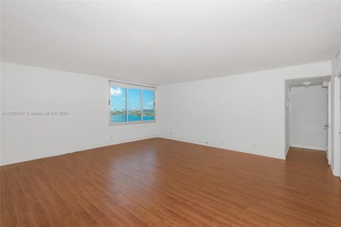 Copropriété à vendre à Miami Beach, Floride: 1 chambre, 90.12 m2 № 1944045 - photo 5