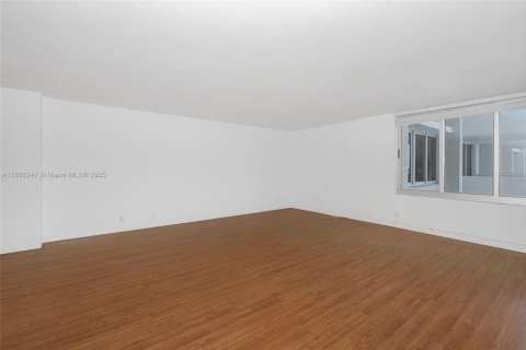 Copropriété à vendre à Miami Beach, Floride: 1 chambre, 90.12 m2 № 1944045 - photo 6