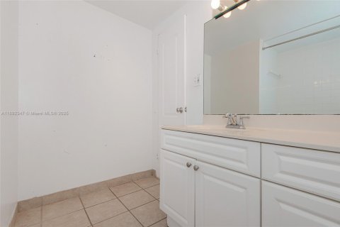 Copropriété à vendre à Miami Beach, Floride: 1 chambre, 90.12 m2 № 1944045 - photo 23