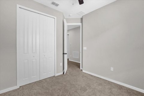 House in Winter Haven, Florida 4 bedrooms, 179.86 sq.m. № 2114431 - photo 24