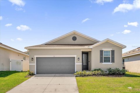 Casa en Winter Haven, Florida 4 dormitorios, 179.86 m2 № 2114431