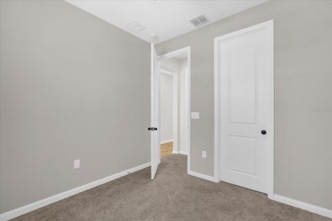 House in Winter Haven, Florida 4 bedrooms, 179.86 sq.m. № 2114431 - photo 26