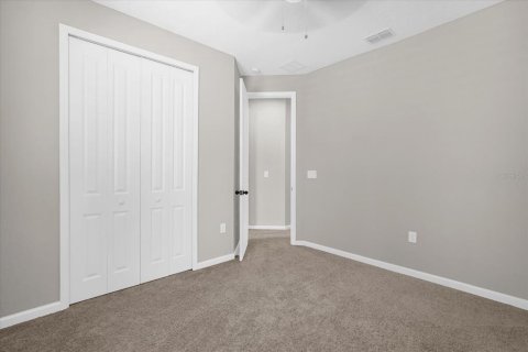 House in Winter Haven, Florida 4 bedrooms, 179.86 sq.m. № 2114431 - photo 22