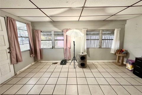Villa ou maison à vendre à Largo, Floride: 2 chambres, 73.58 m2 № 2142159 - photo 12