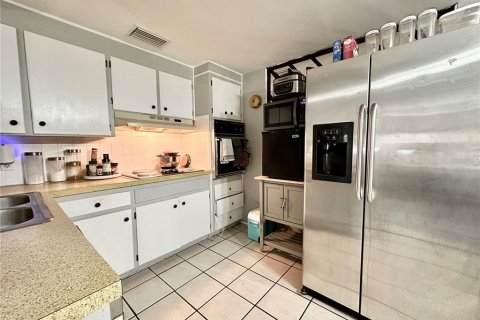 Villa ou maison à vendre à Largo, Floride: 2 chambres, 73.58 m2 № 2142159 - photo 7