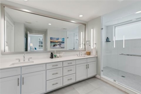 Condo in Clearwater, Florida, 2 bedrooms № 2373106 - photo 19