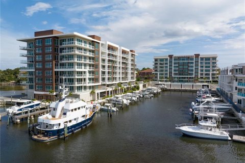 Condo in Clearwater, Florida, 2 bedrooms № 2373106 - photo 2
