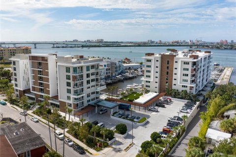 Condo in Clearwater, Florida, 2 bedrooms № 2373106 - photo 4