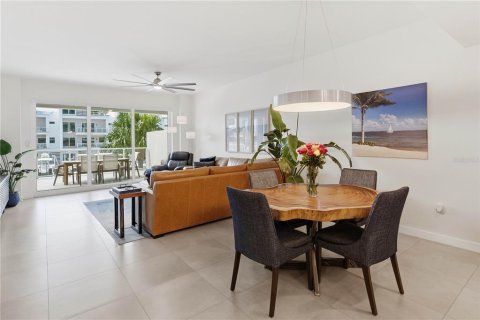 Condo in Clearwater, Florida, 2 bedrooms № 2373106 - photo 11