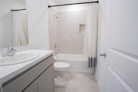 Adosado en alquiler en Florida City, Florida, 3 dormitorios, 127.83 m2 № 2008797 - foto 22