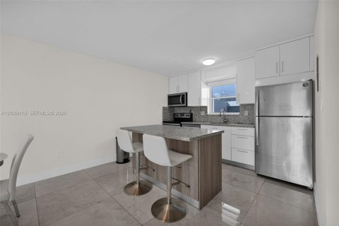 Appartement à louer à Sunny Isles Beach, Floride: 1 chambre, 74.88 m2 № 2086212 - photo 22