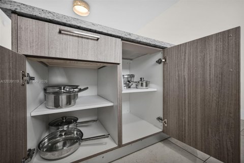 Appartement à louer à Sunny Isles Beach, Floride: 1 chambre, 74.88 m2 № 2086212 - photo 10