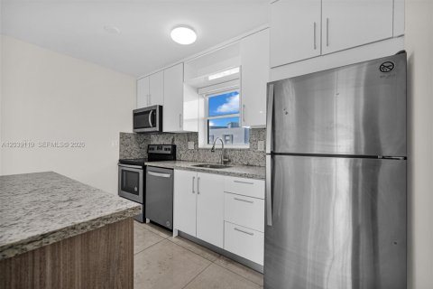 Appartement à louer à Sunny Isles Beach, Floride: 1 chambre, 74.88 m2 № 2086212 - photo 15