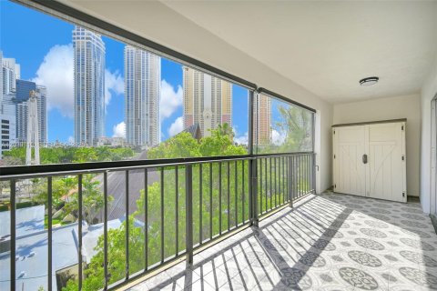 Appartement à louer à Sunny Isles Beach, Floride: 1 chambre, 74.88 m2 № 2086212 - photo 4