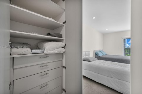 Appartement à louer à Sunny Isles Beach, Floride: 1 chambre, 74.88 m2 № 2086212 - photo 30