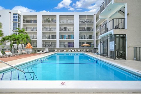 Appartement à louer à Sunny Isles Beach, Floride: 1 chambre, 74.88 m2 № 2086212 - photo 3