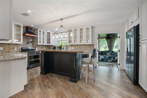 House in De Leon Springs, Florida 3 bedrooms, 167.22 sq.m. № 1912307 - photo 10