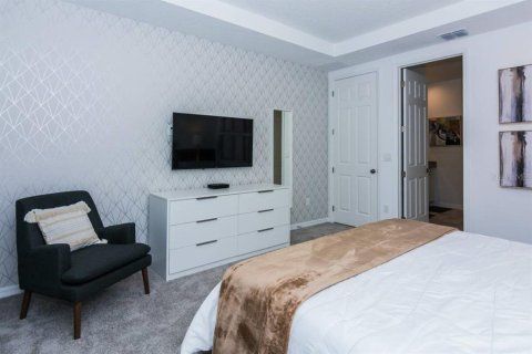 Casa en venta en Kissimmee, Florida, 9 dormitorios, 405.33 m2 № 1519573 - foto 10
