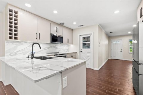 Villa ou maison à vendre à Saint Petersburg, Floride: 2 chambres, 102.84 m2 № 2409001 - photo 5