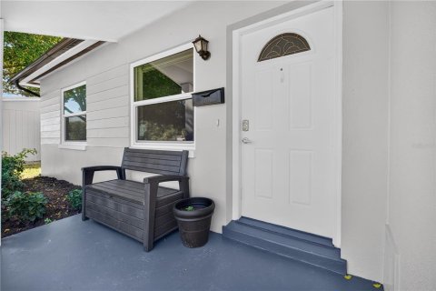 Villa ou maison à vendre à Saint Petersburg, Floride: 2 chambres, 102.84 m2 № 2409001 - photo 2