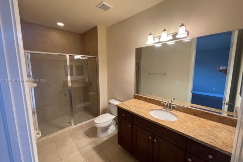 Снять в аренду виллу или дом в Дорал, Флорида 4 спальни, 324.69м2, № 1939161 - фото 13