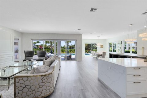 House in Four Corners, Florida 6 bedrooms, 594.2 sq.m. № 1736364 - photo 8