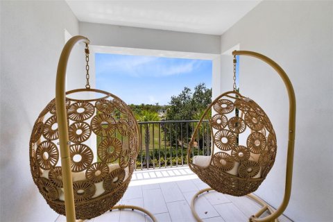 House in Four Corners, Florida 6 bedrooms, 594.2 sq.m. № 1736364 - photo 29