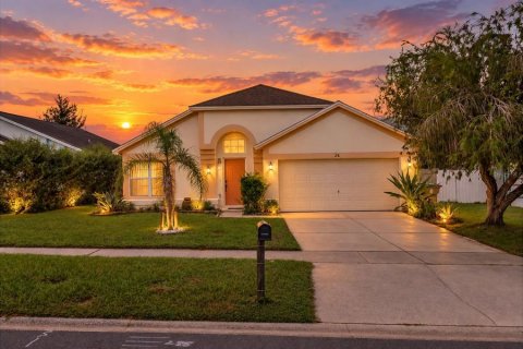 Villa ou maison à Kissimmee, Floride 3 chambres, 159.05 m2 № 2412546
