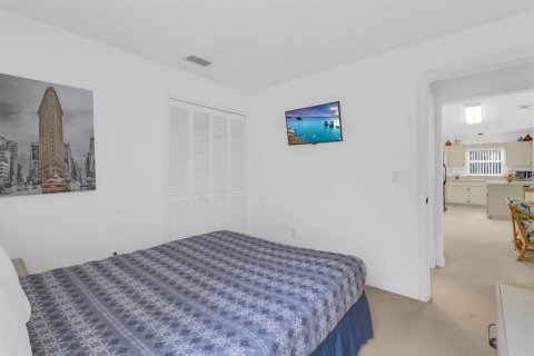 Villa ou maison à vendre à Kissimmee, Floride: 3 chambres, 159.05 m2 № 2412546 - photo 16
