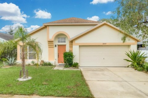 Villa ou maison à vendre à Kissimmee, Floride: 3 chambres, 159.05 m2 № 2412546 - photo 2